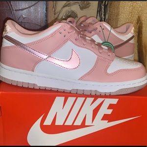 Nike Dunk Lows GS Pink Velvet
